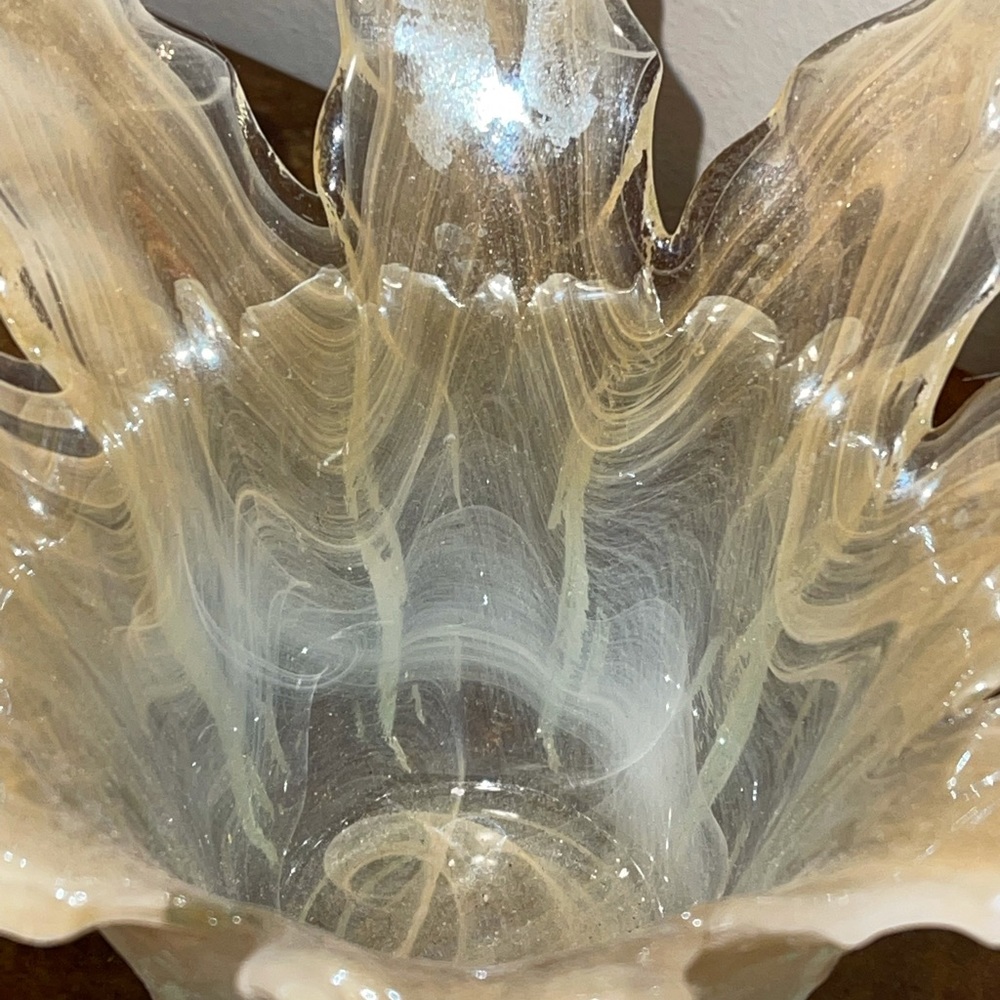 Lavorazione Arte Italy Murano Glass Vase Petal